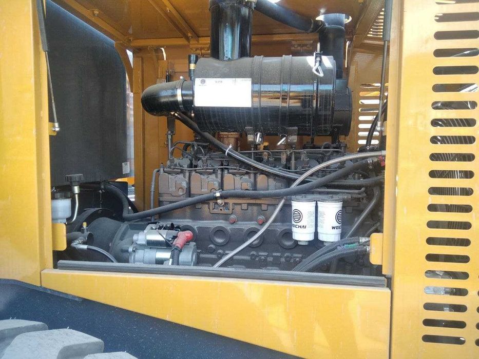 Фронтальный погрузчик XCMG LW 300 FN (1.8 м/куб, джойстик)