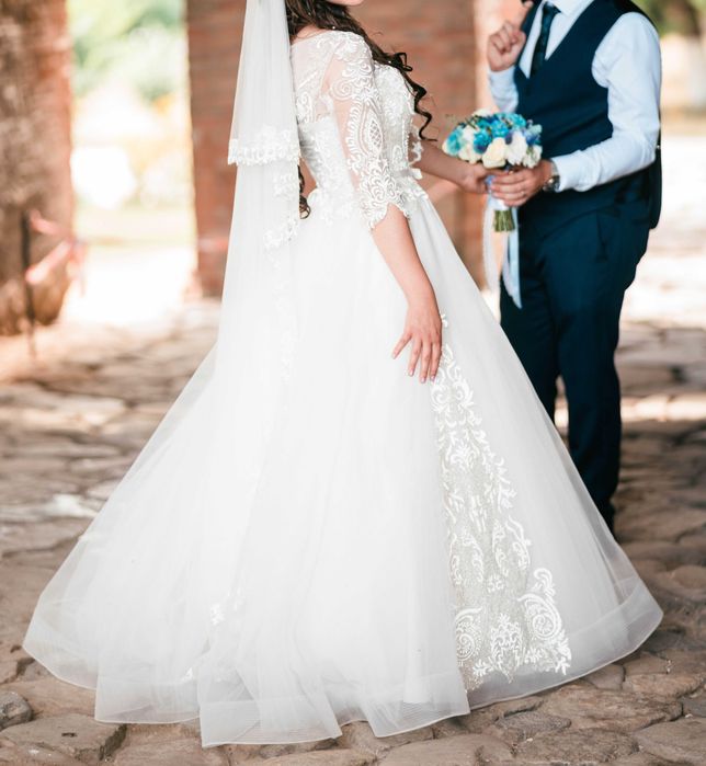 Vand rochie de mireasa DEOSEBITA