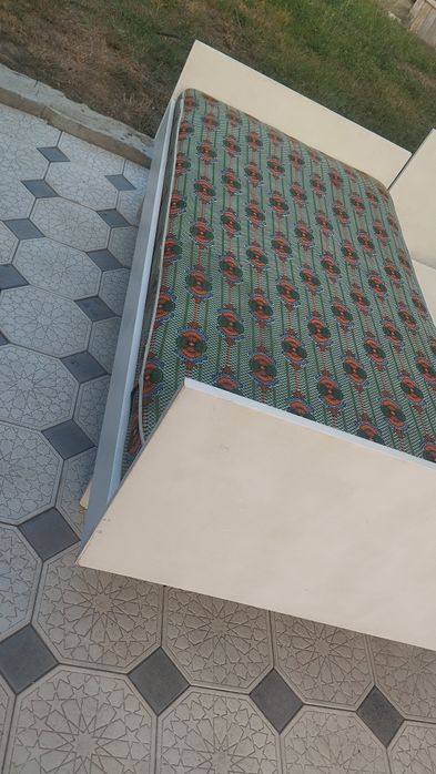 Кровать 2 шт. с матрасом.