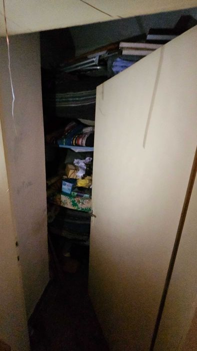 Продава се Двустаен апартамент в Разград, Център - 76 кв.м за 1040 €/кв.м - Снимка #8