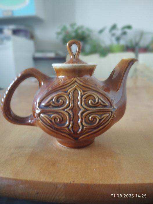 Продам чайник керамический
