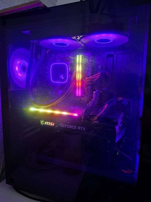 Натолен компютър Ryzen 7 5800x, 3060TI, 32gb ram, 1Tb hdd, 1Tb SSD.