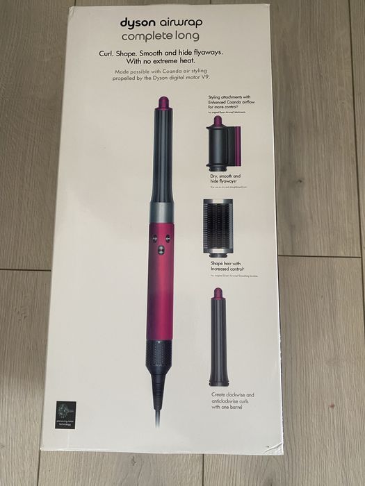 Dyson Hair HS-05 cu toate accesorile nou sigilat