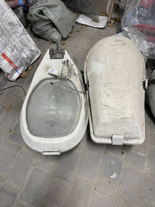 Уличный фонарь рабочий