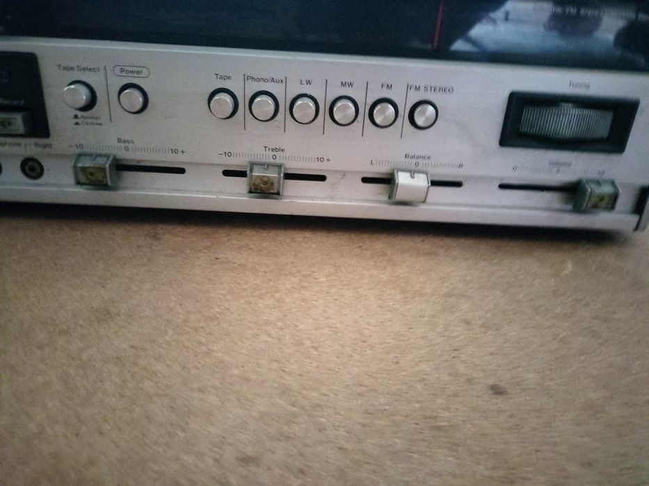 Vând un studio Deck caset +Radio+Pik-up