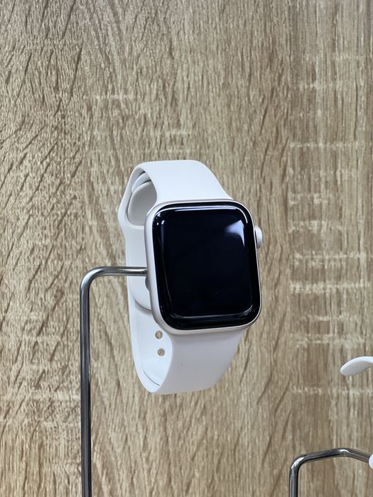 Iwatch se 3 44mm ideal 1 hafta ishlagan rose gold