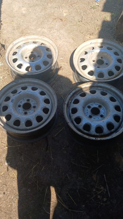 Диск *15 сатылады