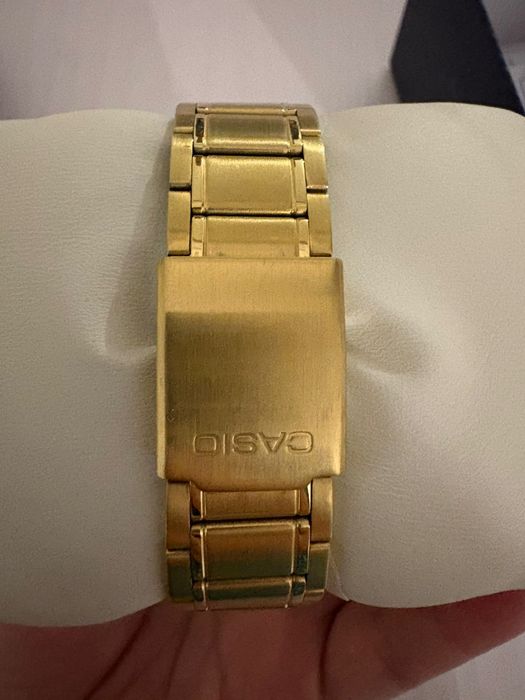 Продам часы casio оригинал