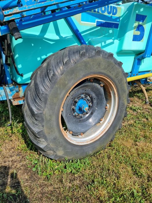 Roti tractor CASE iH  16.9R34