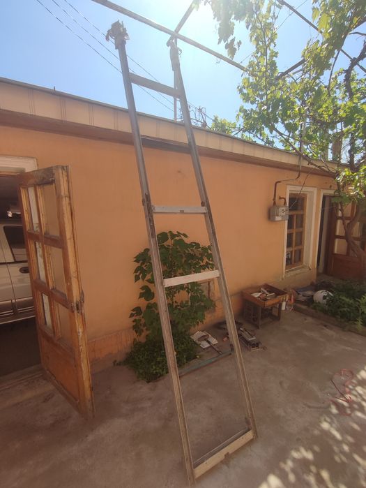 Продам лестницу 3 метра.