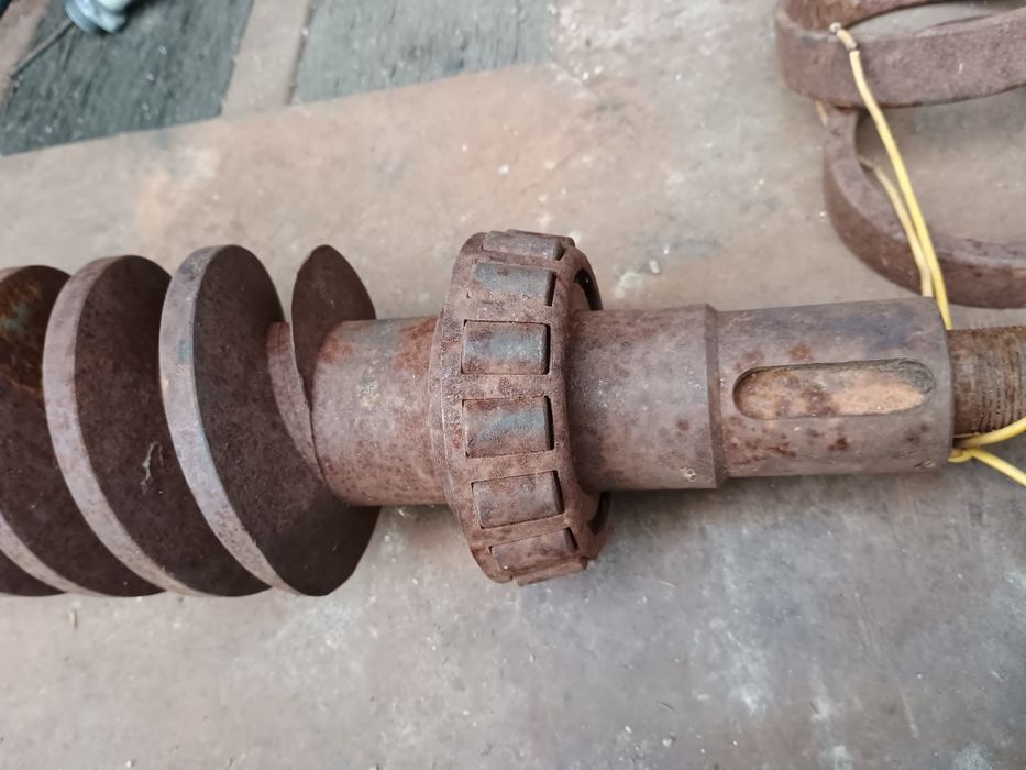 Ax melc troliu,role ghidare