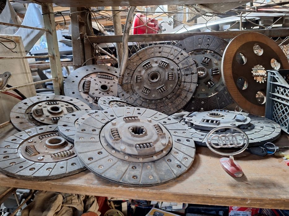 Диски. Сцепления. От. Иномарок   все. Подробности по телефону   93 396