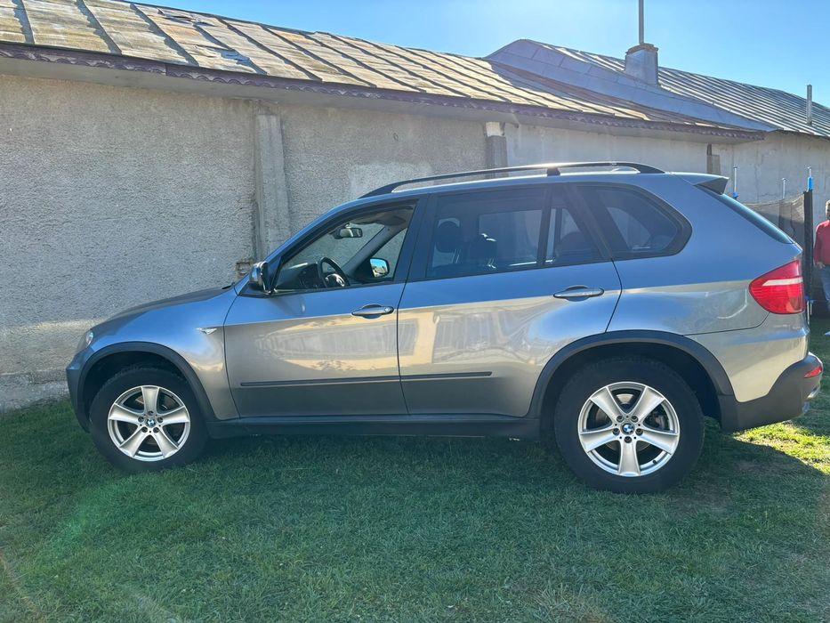 Vând bmw x5 3.0d