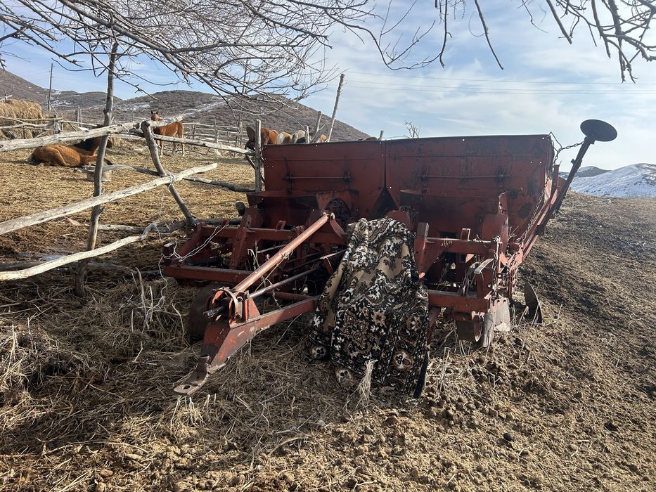 Картофелесажалка копалка