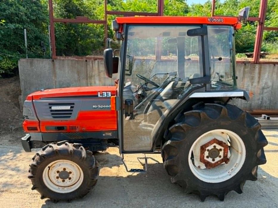 Трактор KUBOTA L33 4x4
