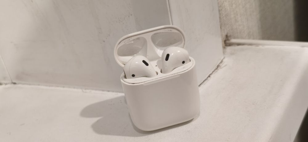 airpods 2 поколения