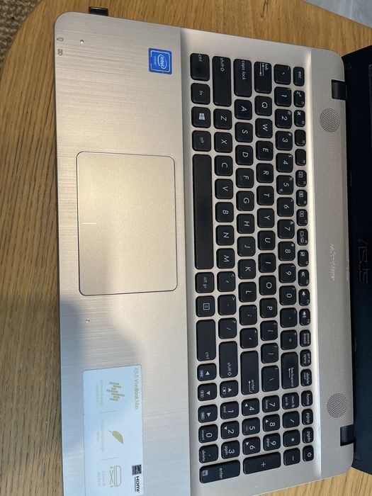 Laptop ASUS A541S – SSD 240GB