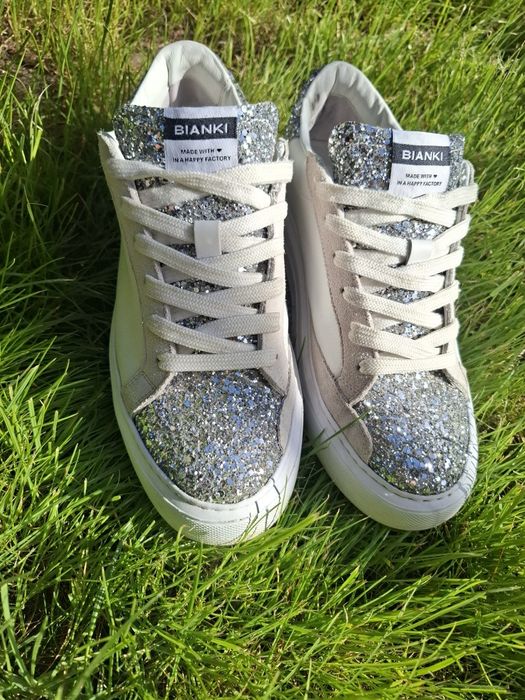 Страхотни дамски кецове с брокат Bianki