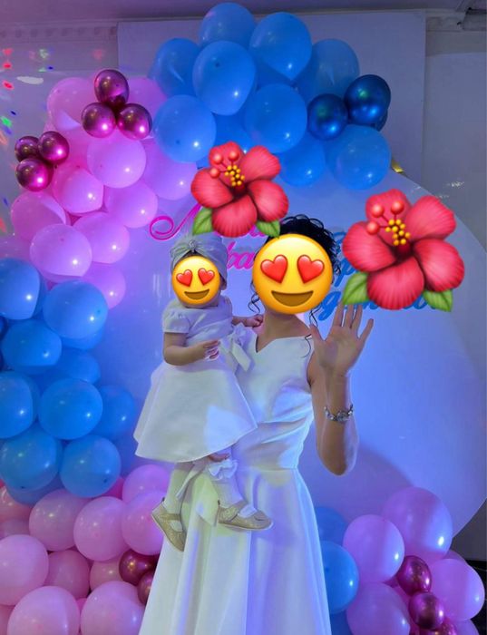 Продам  либо прокат платья мама и дочь