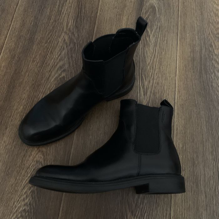 Продам ботинки