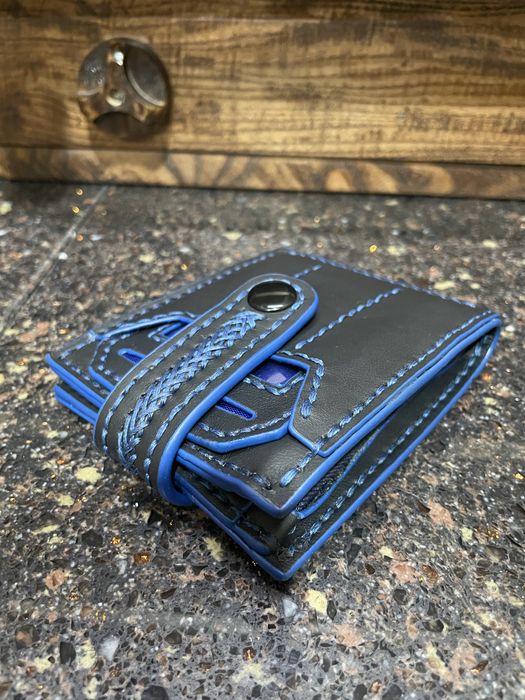 Кожанный бифолд, ручная работа.