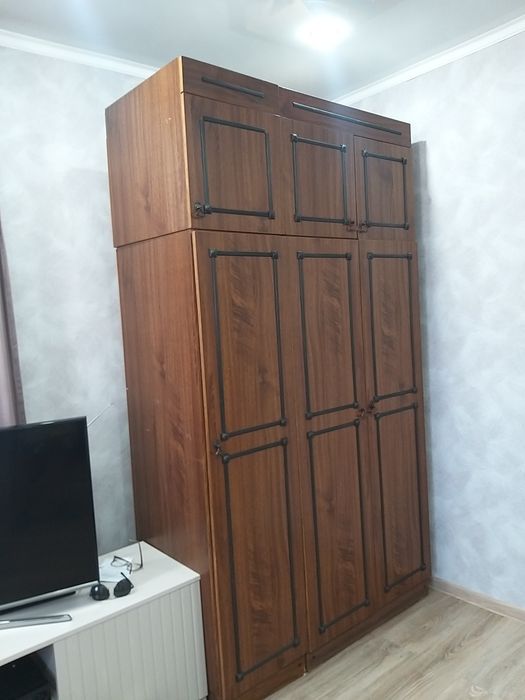 Продам шкаф очень крепкий в хорошем состоянии