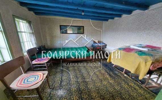 Къща в село Самоводене