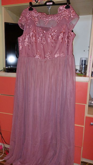 Rochie evenimente mărimea 52