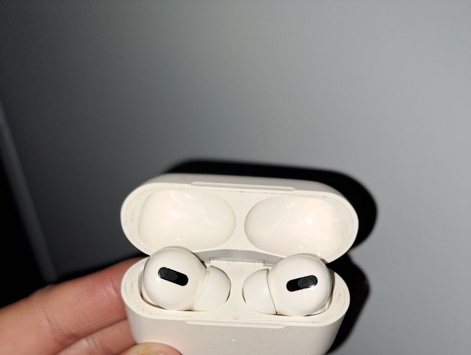 Наушники Apple Airpods