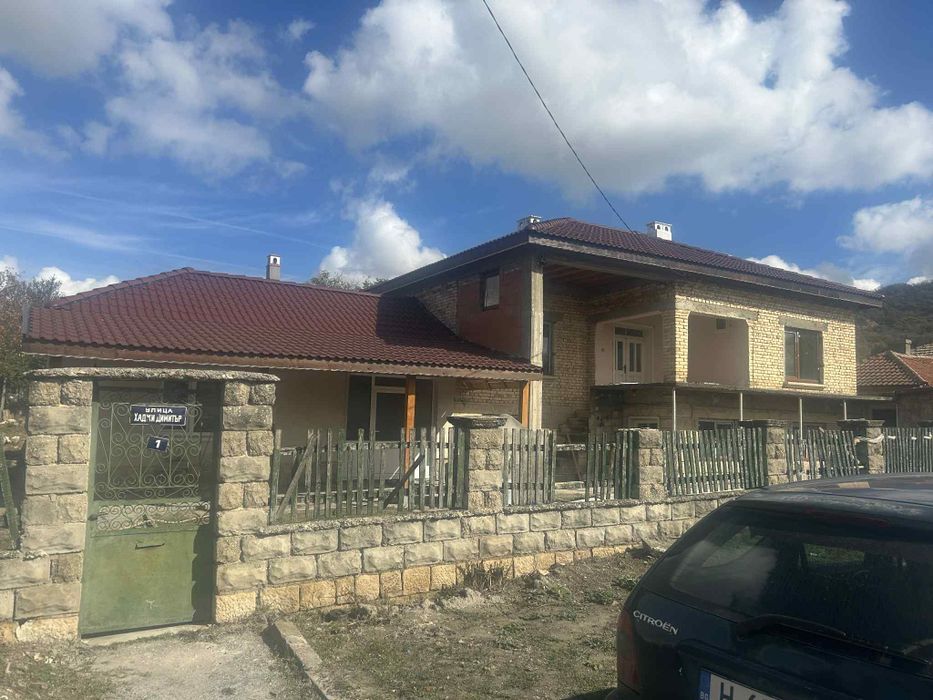 Продава се Къща в с. Памукчии, Област Шумен - 12345 кв.м за 1 €/кв.м - Снимка #1