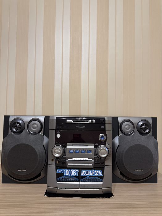 Музыкальный центр Samsung
