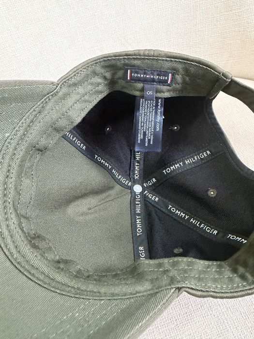Шапка с козирка Tommy Hilfiger
