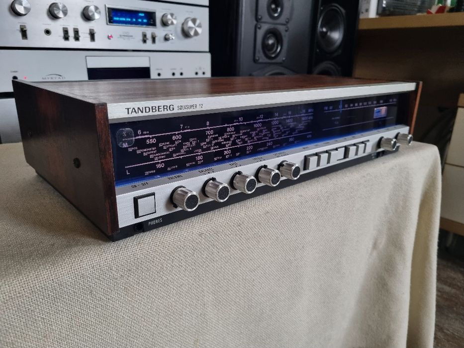 Tandberg Solvsuper 12. 15 watts/canal. Impecabil.