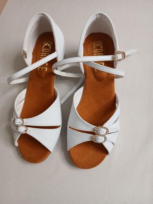 Туфли для бальных  танцев