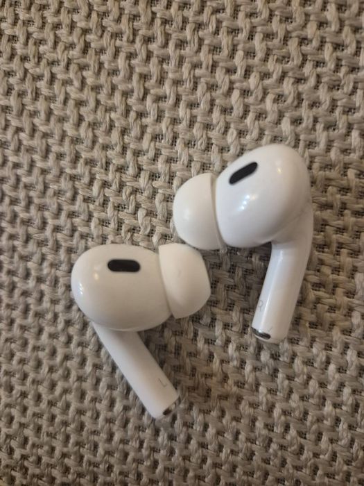 Слушалки Airpods Pro 2