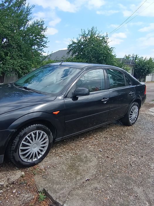 Ford mondeo 1,8 benzina,an fabricație 2003
