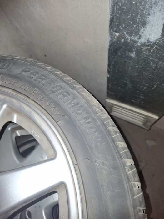 Гуми и джанти за продан