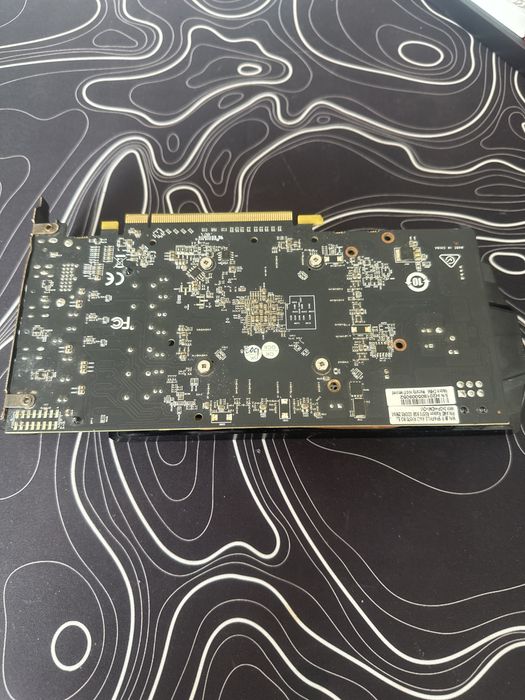 продам НЕРАБОЧУЮ видеокарту RX580