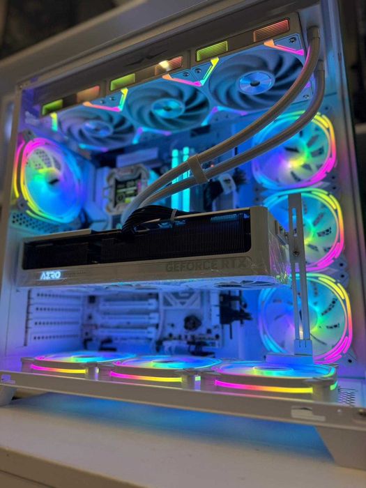 PC White Ryzen 7 7800X3D,RTX 5070,32GB,SSD 1TB,1000w/3ani,TVA!
