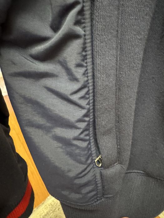 Vand geaca Tommy Hilfiger marimea M. Originala!