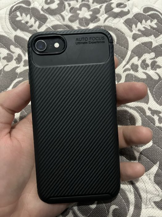 Vand iphone 8 64gb ca nou