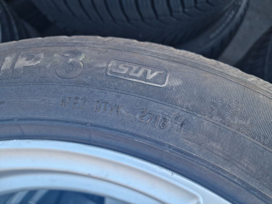 Гуми с Джанти за Мерцедес ГЛЦ w253 235/55 R19 Semperit