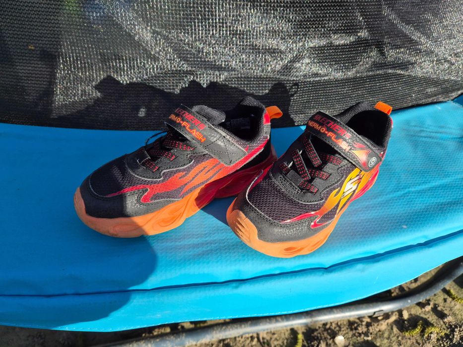 3 perechi de adidasi la un super pret