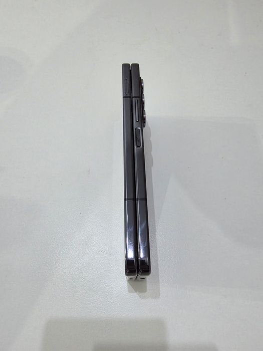 Samsung Z Fold 5, 12GB RAM, 512GB dual sim