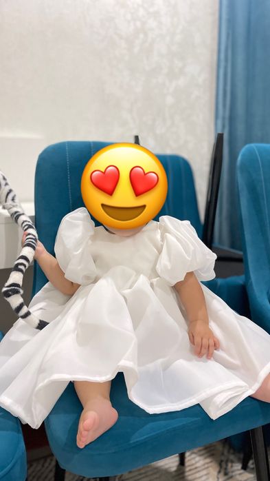 Платье праздничное нарядное с рукавами фонариками