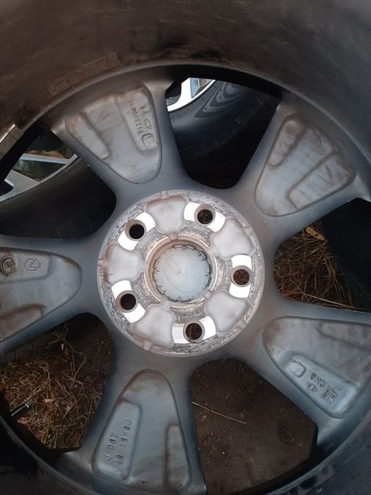 Продам диски р19 Лексус оригинал