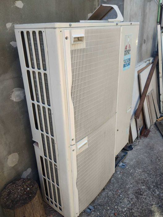 Продавам външно тяло на  термопомпа