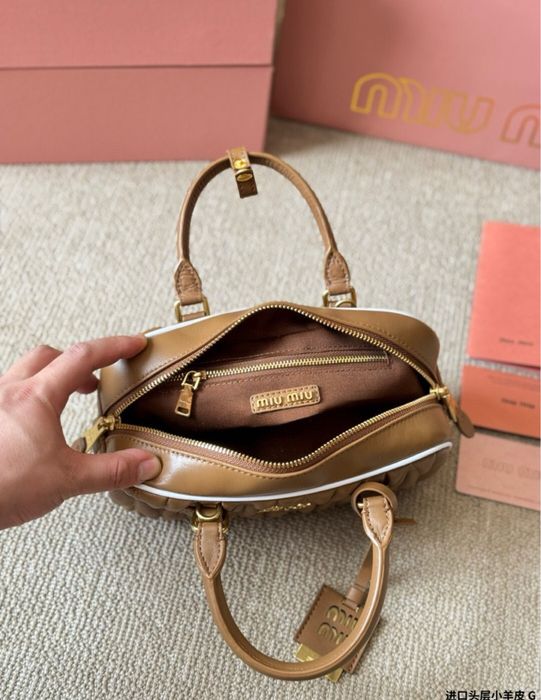 Geanta Miu Miu piele naturala pe comanda