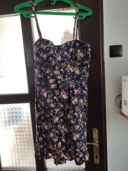 Vând Lot de 8 Rochii ...Oferta!!