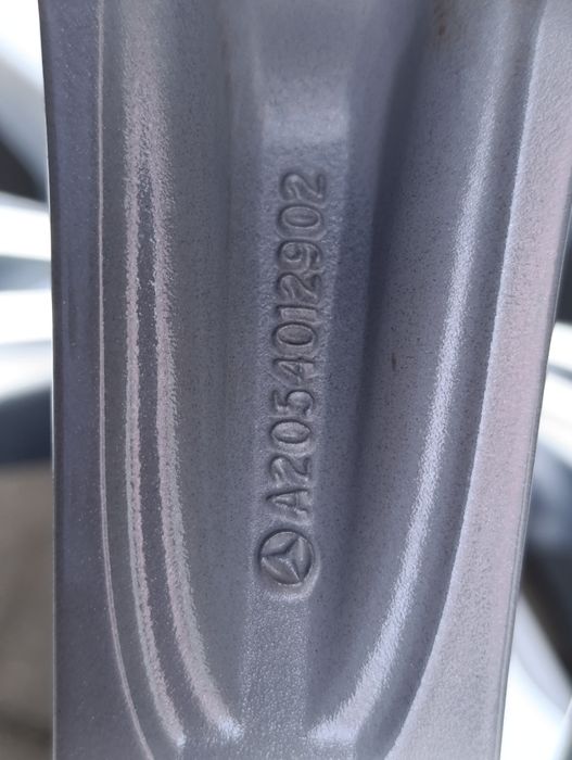 Jante originale Mercedes C class W 205 18'' cu anvelope de iarnă